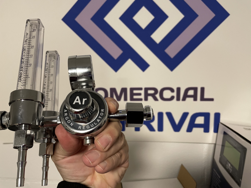 REGULADOR DE PRESIÓN CON FLOTOMETRO Ar/Co2 CON 2 SALIDAS