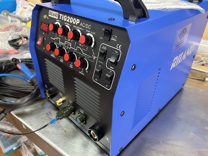 SOLDADOR TIG 200P AC DC RILAND