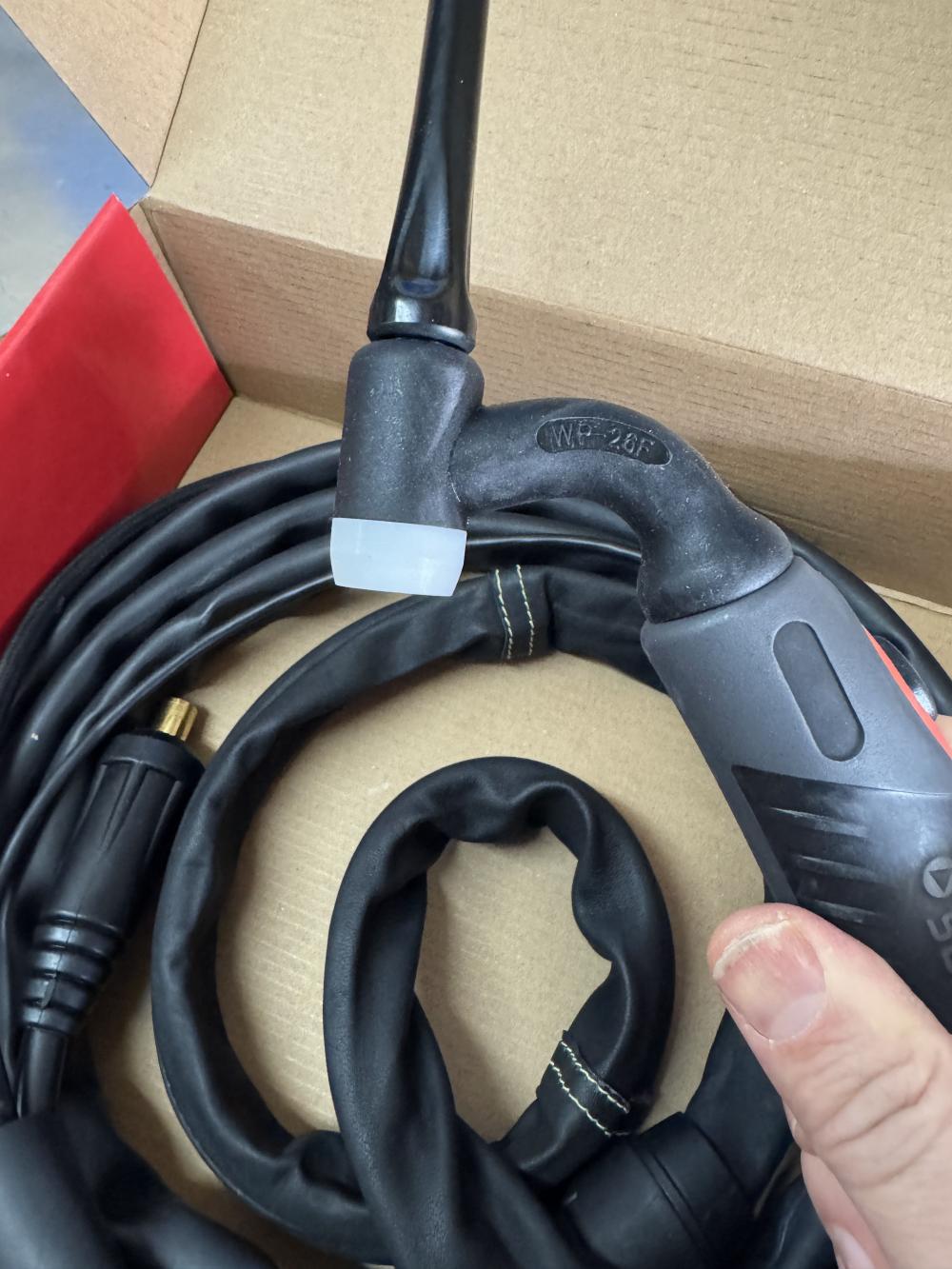 ANTORCHA TIG 4m CUELLO SR 26 FLEXIBLE CON MICRO CON 1 METRO MANGUERA SUPER FLEXIBLE DE SILICONA Y PIEL