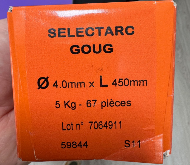 ELECTRODO CORTE UTP-82 AS 4.0 X 300 (70 UNIDADES)