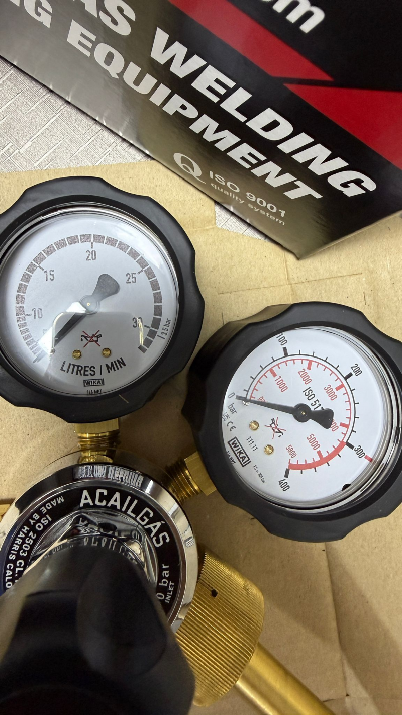 REGULADOR ARGON/CO2 HARRIS 901DC30 (rosca NEVOC 300 BAR)