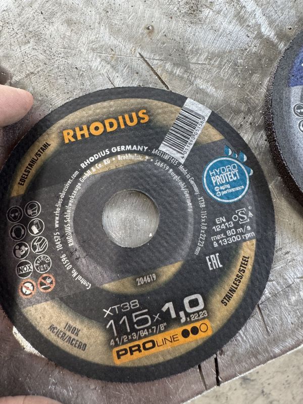 DISCO CORTE INOX XT-38 (115 X1.0 X 22) RHODIUS 100 UNIDADES CEDIE